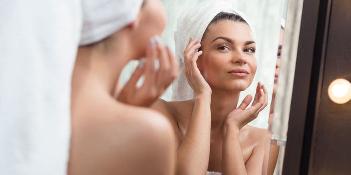 Anti-âge : 5 habitudes pour préserver la jeunesse de la peau